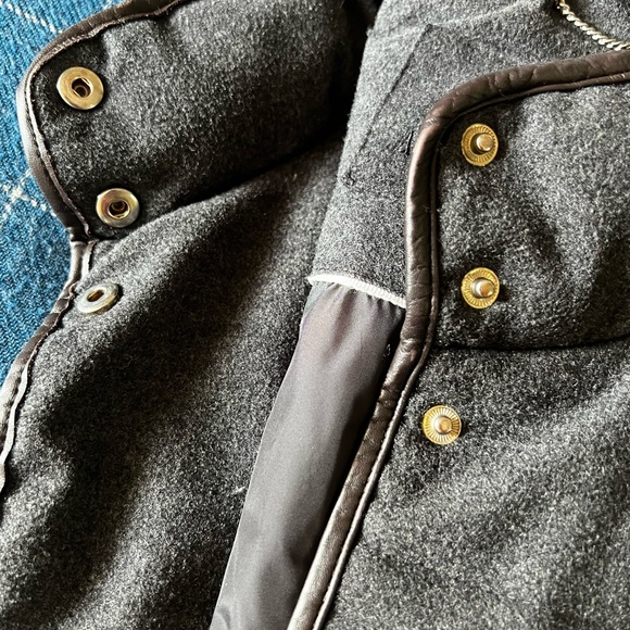 Massimo Dutti Quilted Grey Flannel Vest - Picture 17 of 17